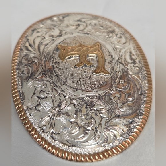 Montana Silversmiths Silver Engraved Initial R Buckle main image 1